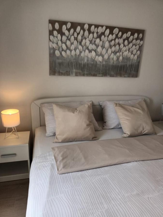 Apartment & Rooms Riva Vodice Extérieur photo